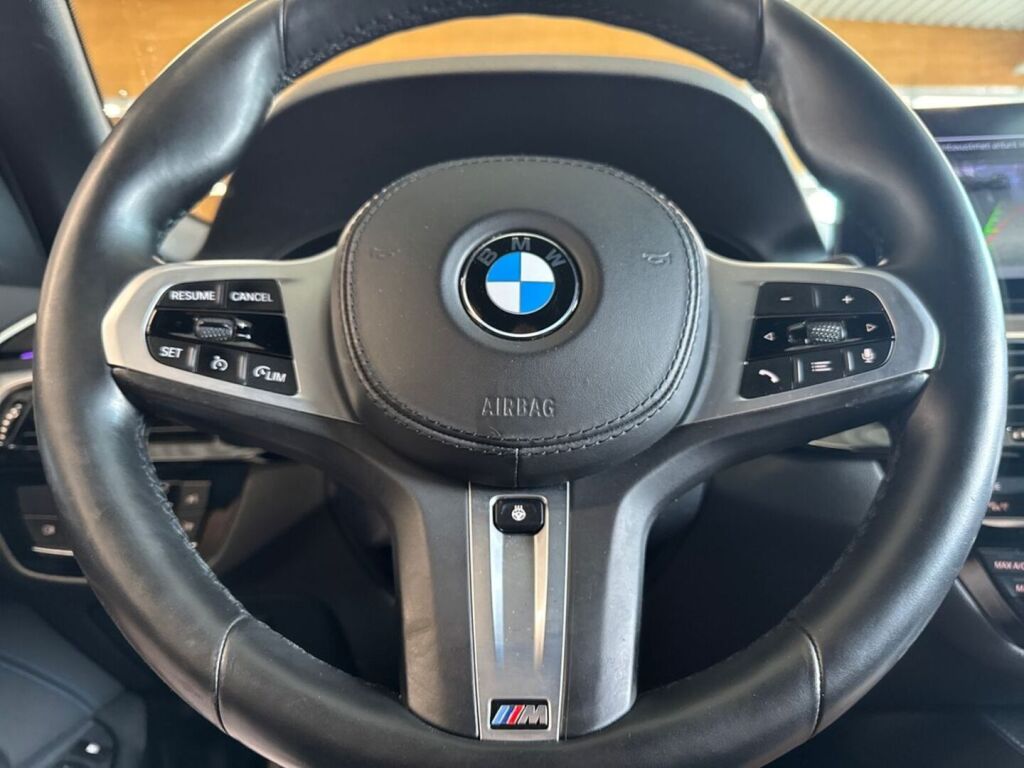 BMW 530 2021 Valkoinen