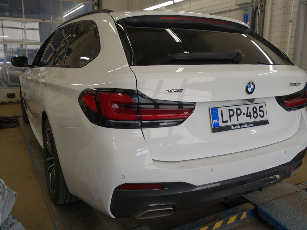 BMW 530 2021 Valkoinen