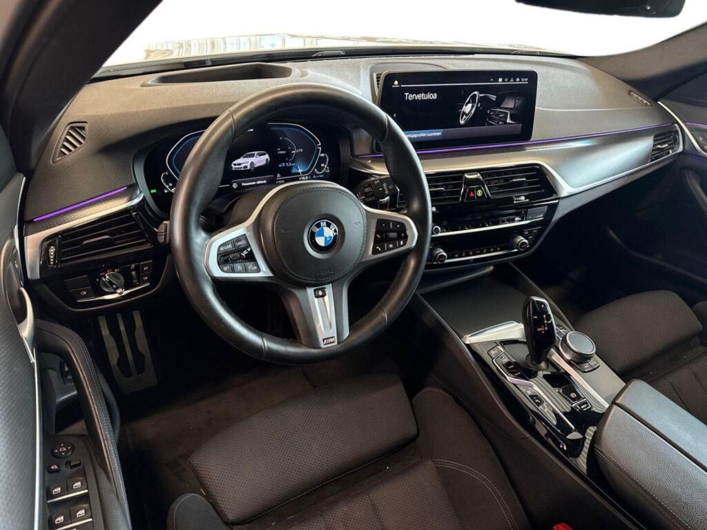 BMW 530 2021 Valkoinen
