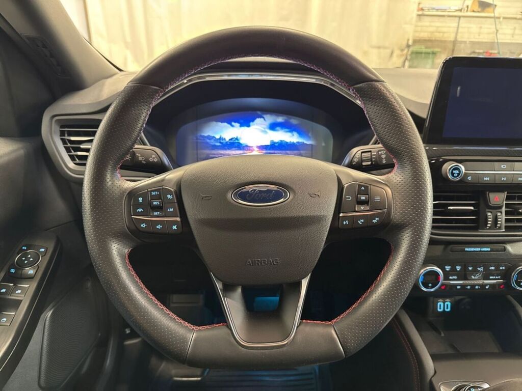 Ford Kuga 2021 Valkoinen