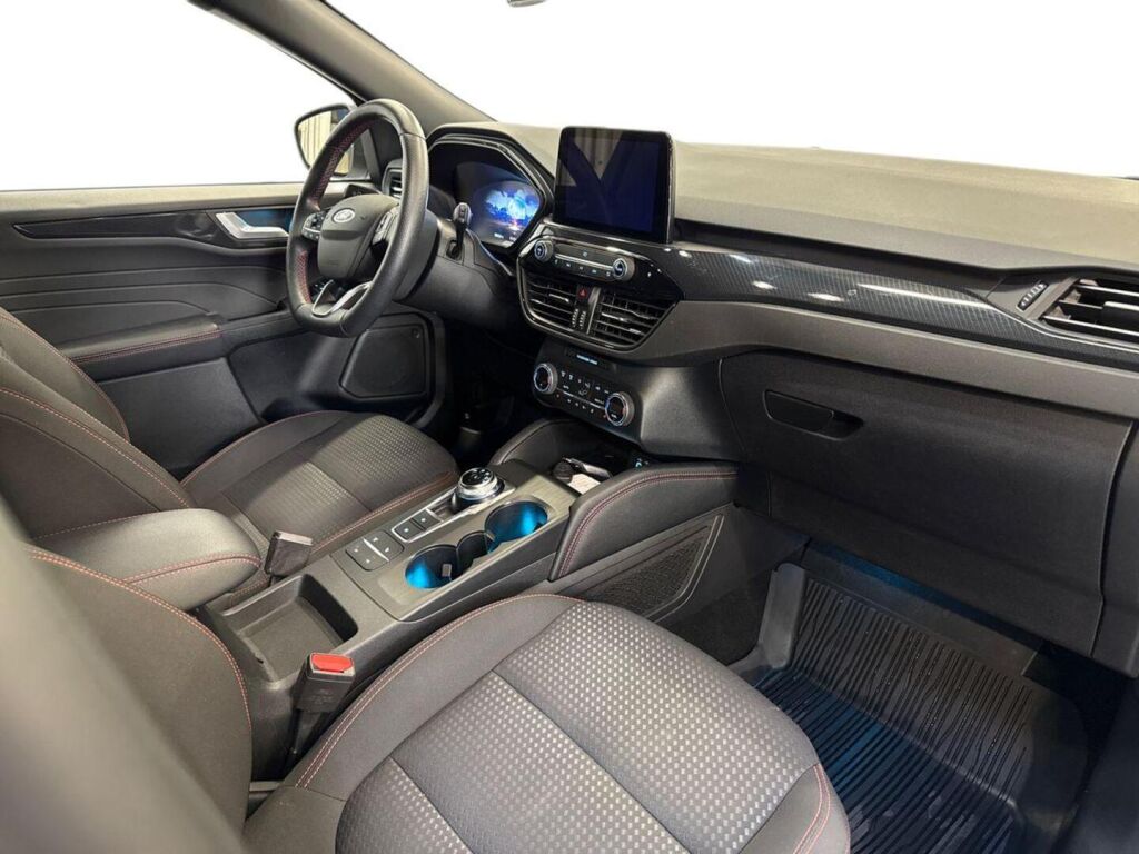 Ford Kuga 2021 Valkoinen