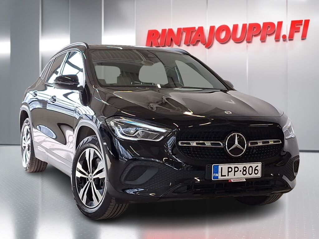 Mercedes-Benz GLA 2021 Musta