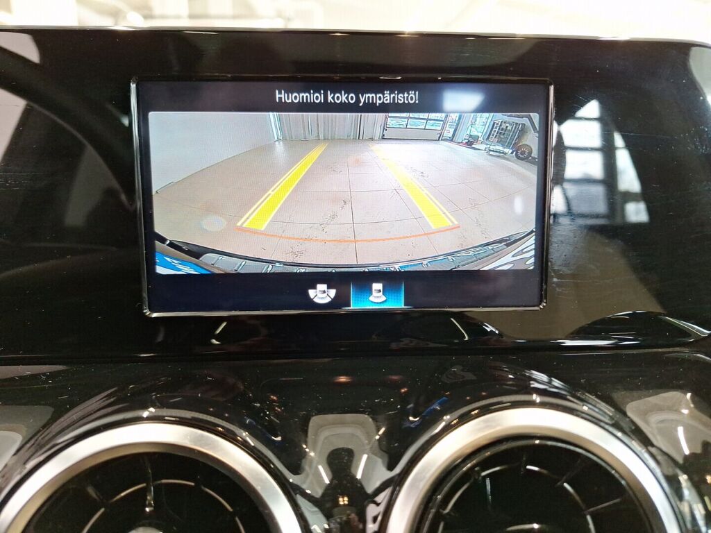 Mercedes-Benz GLA 2021 Musta