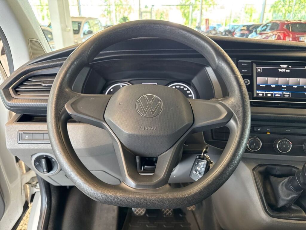 Volkswagen Transporter 2021 Valkoinen