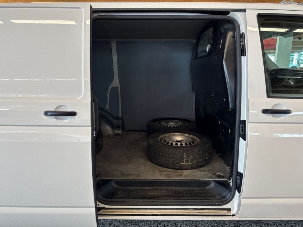Volkswagen Transporter 2021 Valkoinen