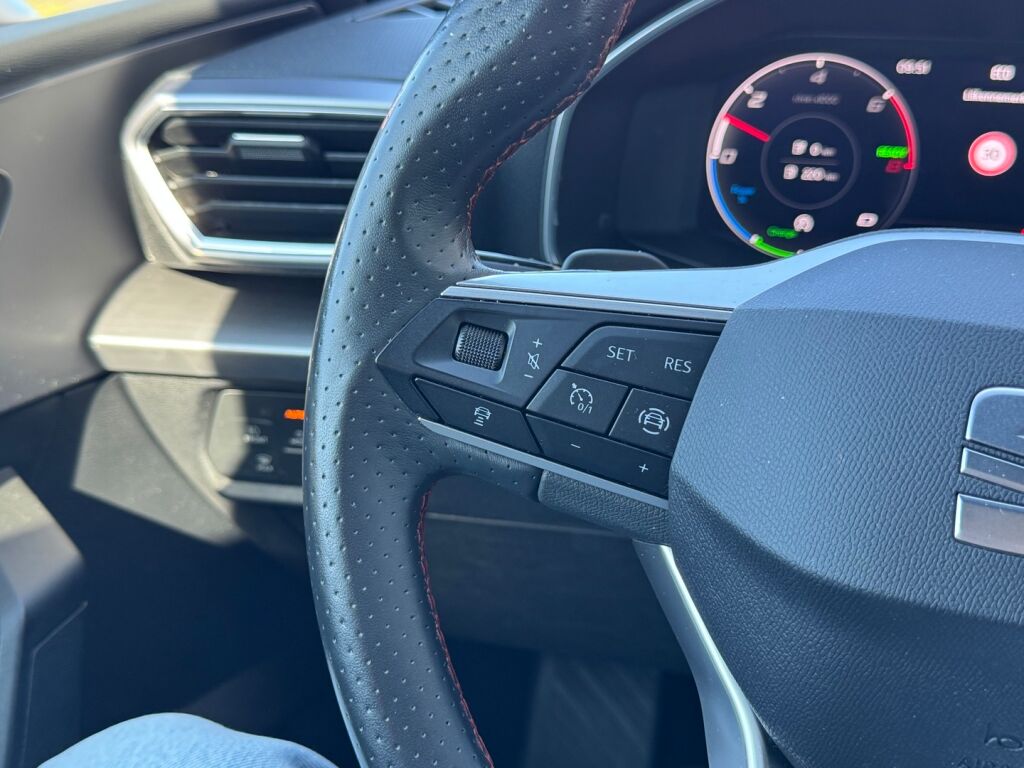 Seat Leon Sportstourer 2021 Punainen