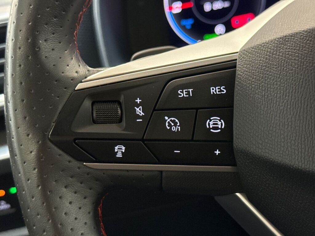 Seat Leon Sportstourer 2021 Punainen