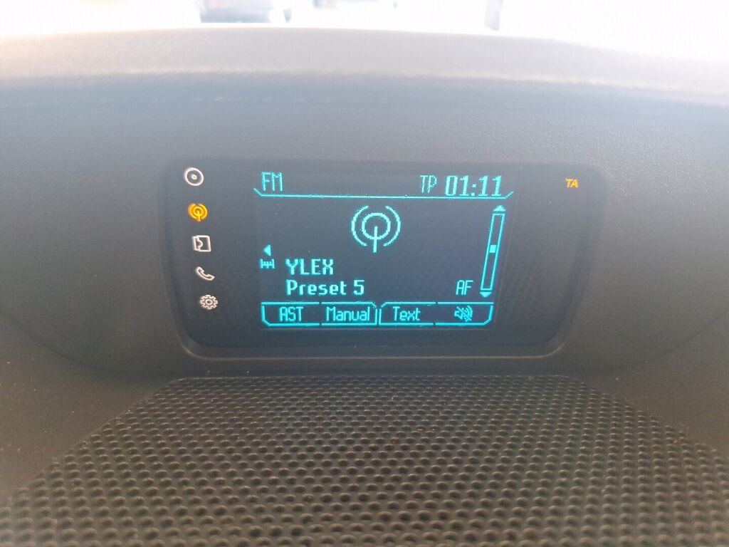 Ford Transit 2015 Sininen