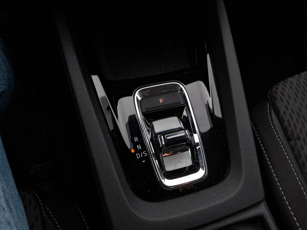 Skoda Octavia 2021 Sininen