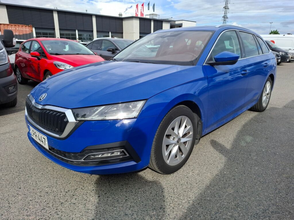 Skoda Octavia 2021 Sininen