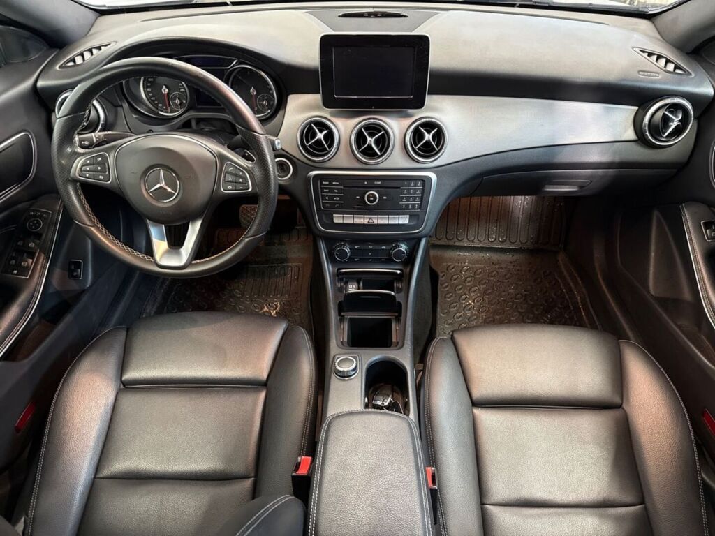 Mercedes-Benz CLA 2018 Harmaa