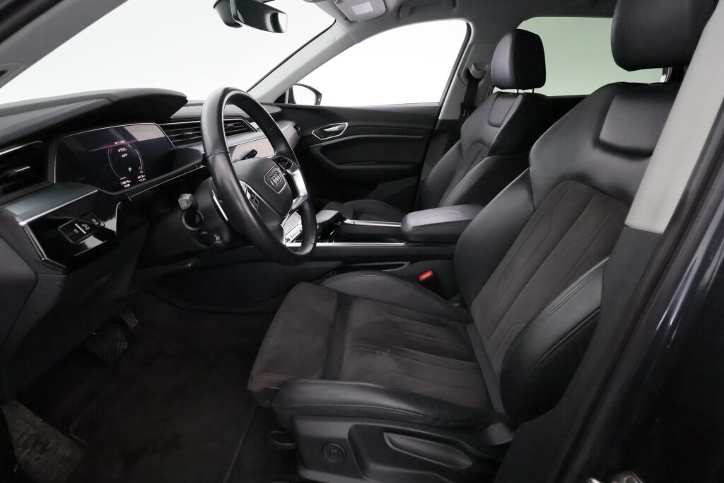 Audi e-tron 2021 Harmaa