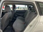 Volkswagen Golf 2021 Valkoinen
