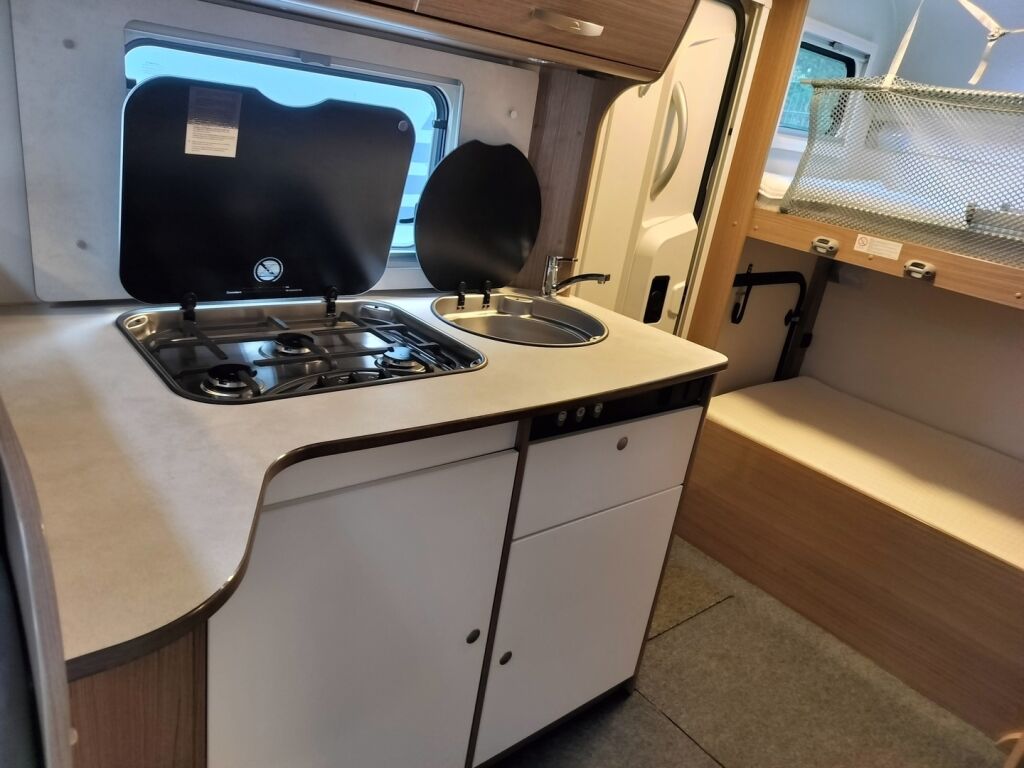 Carado A 461 2021 Valkoinen