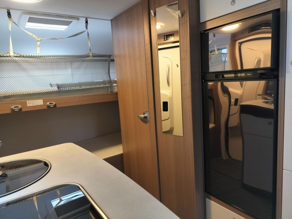 Carado A 461 2021 Valkoinen