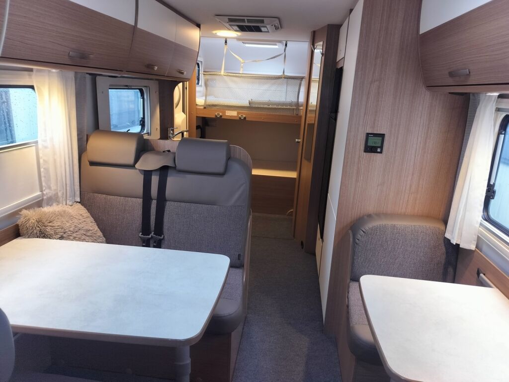 Carado A 461 2021 Valkoinen