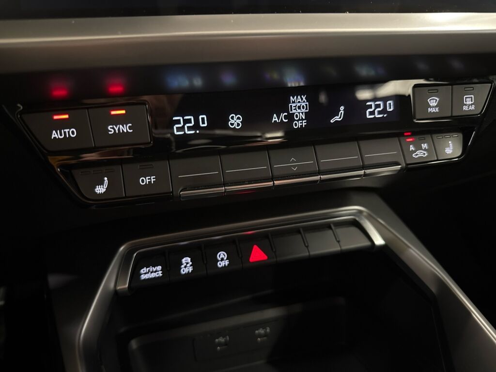 Audi A3 2021 Valkoinen