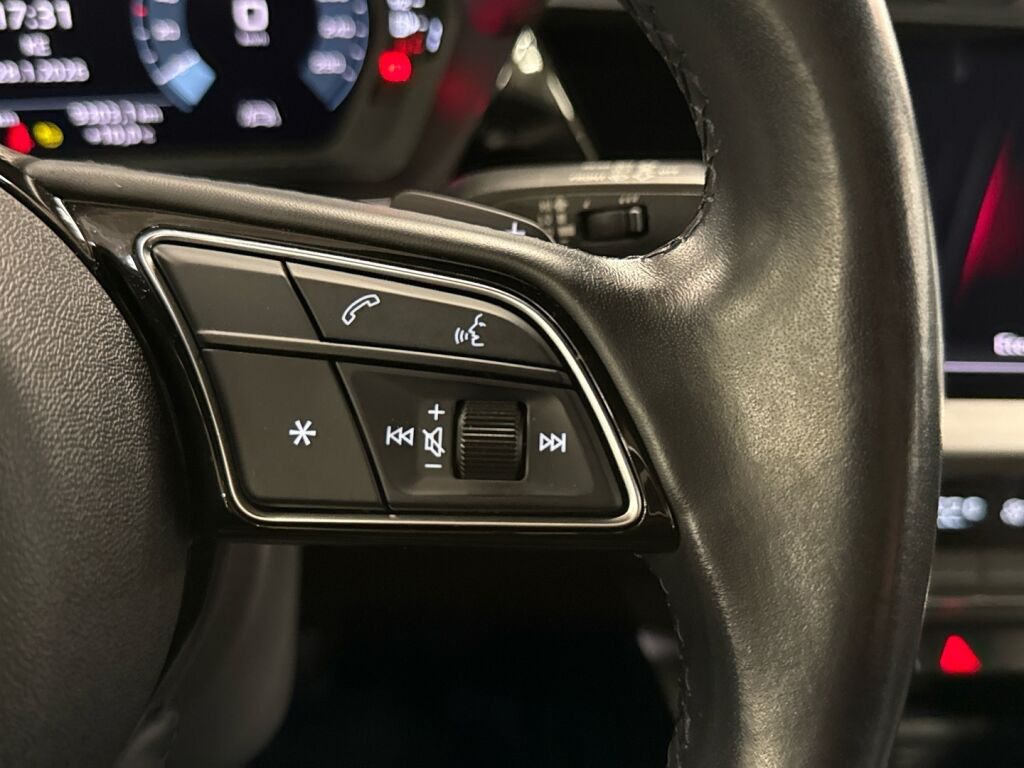 Audi A3 2021 Valkoinen