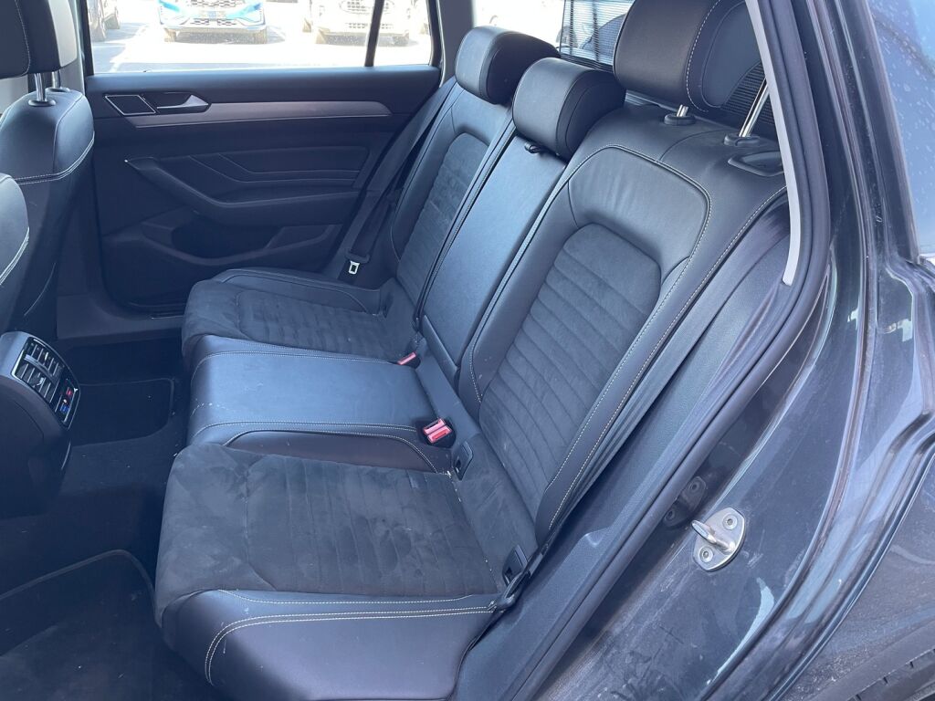 Volkswagen Passat 2021 Harmaa