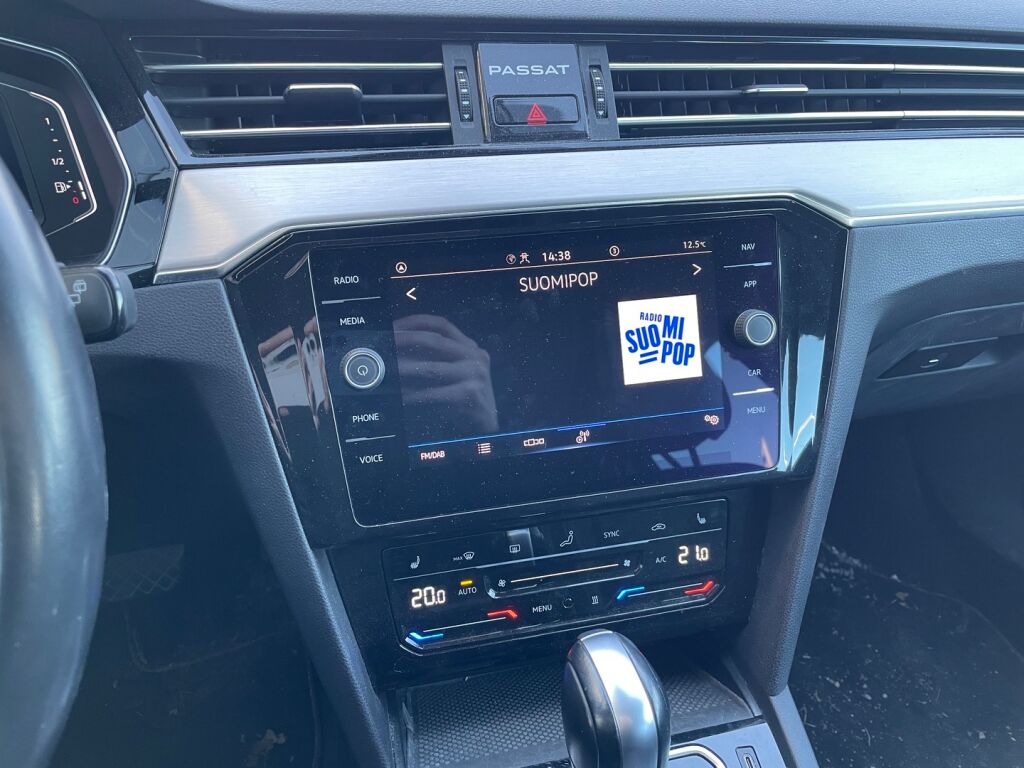 Volkswagen Passat 2021 Harmaa