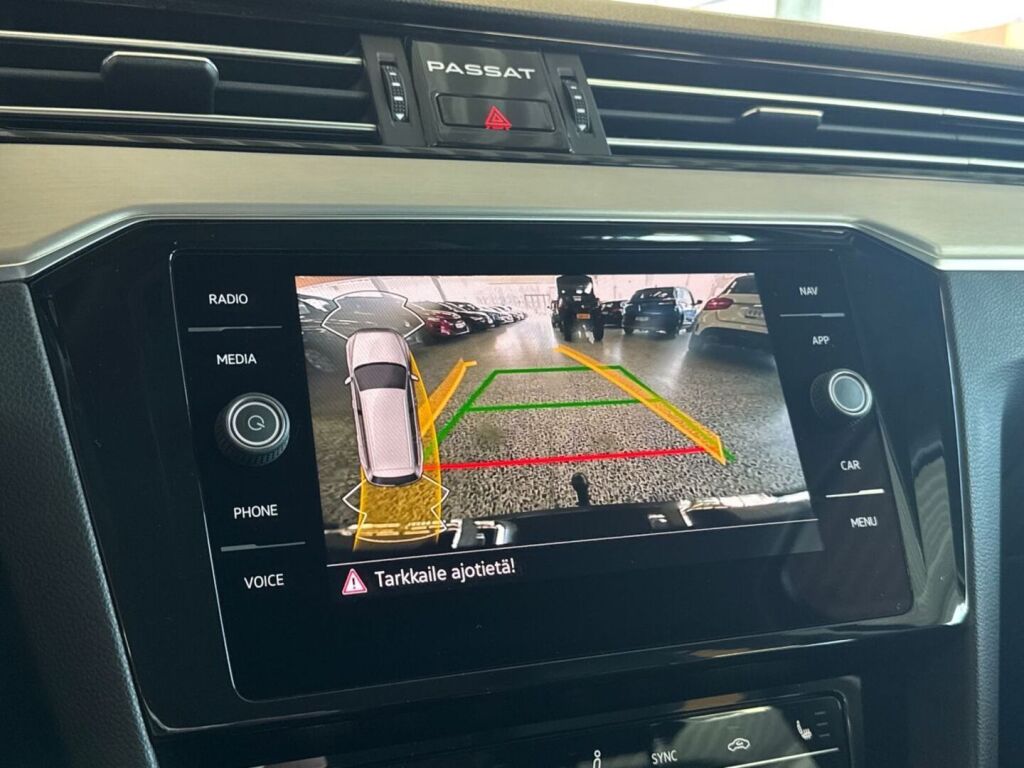 Volkswagen Passat 2021 Harmaa