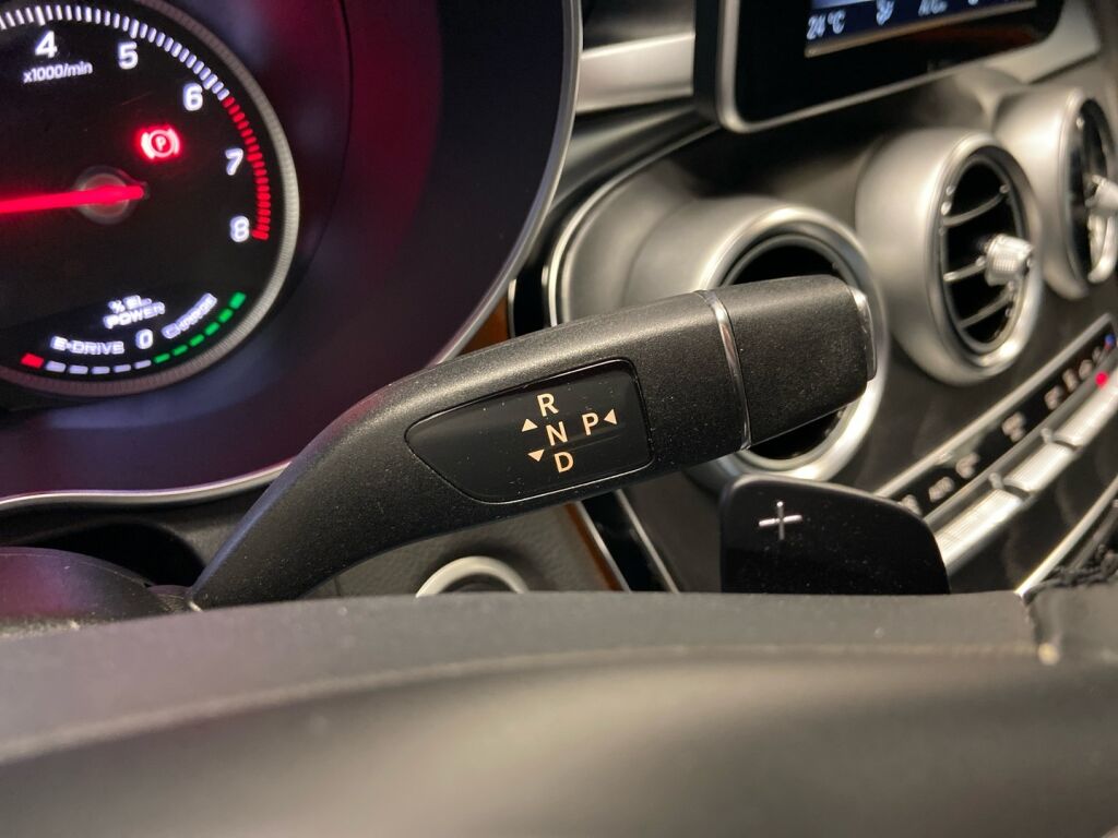 Mercedes-Benz C 2016 Harmaa