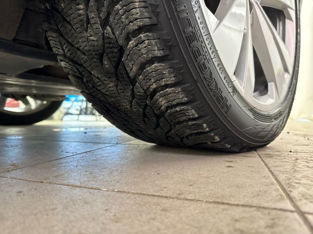 Volkswagen ID.4 2021 Harmaa