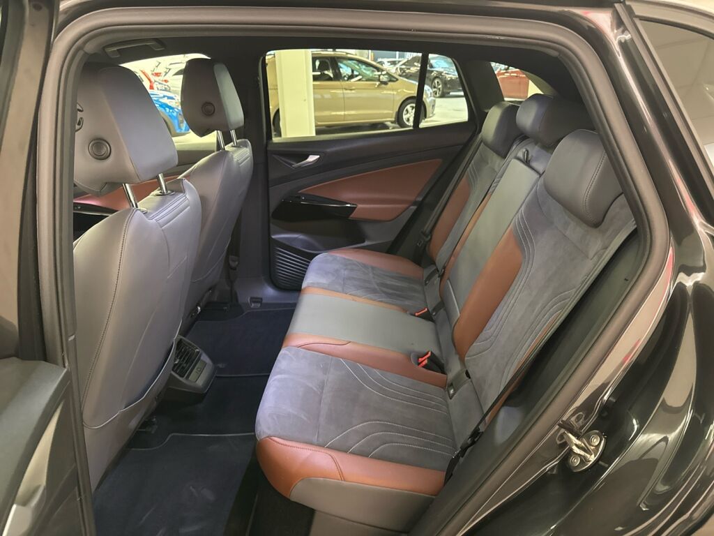 Volkswagen ID.4 2021 Harmaa