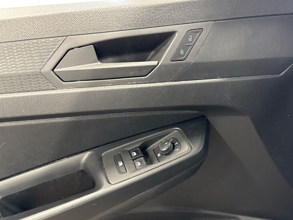 Volkswagen Caddy Maxi 2021 Valkoinen