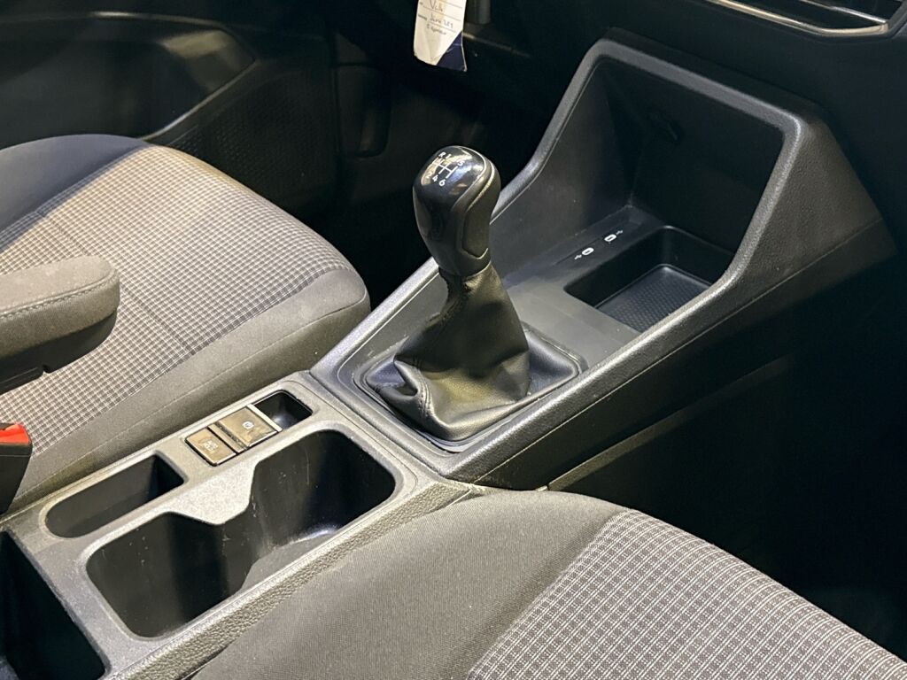 Volkswagen Caddy Maxi 2021 Valkoinen