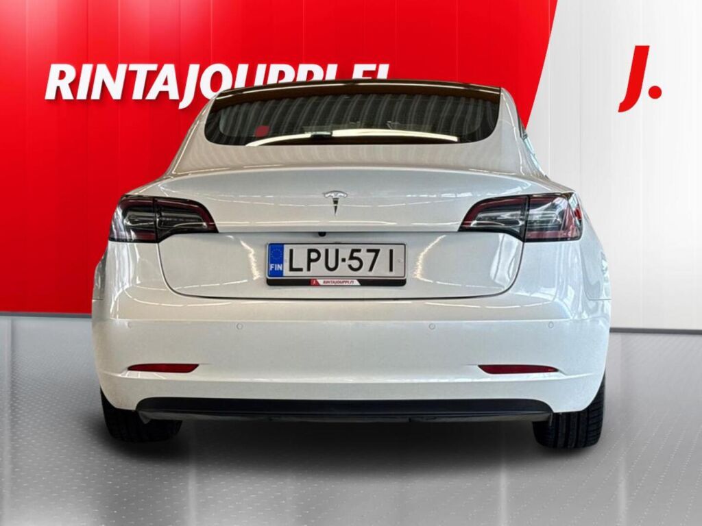 Tesla Model 3 2021 Valkoinen