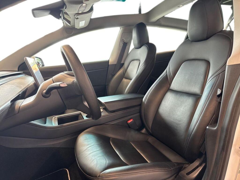Tesla Model 3 2021 Valkoinen