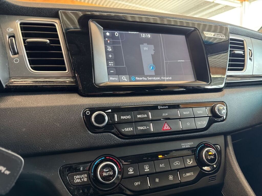 Kia Niro plug-in 2018 Valkoinen