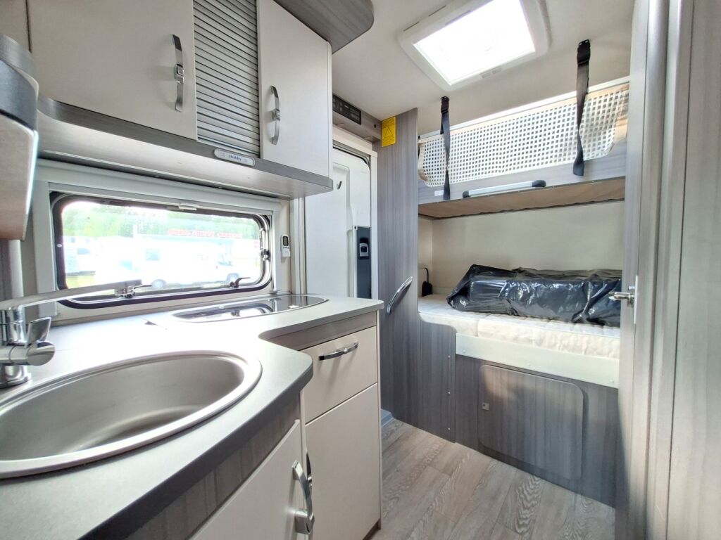 Hobby Optima Ontour T65 HKM 2021 Valkoinen
