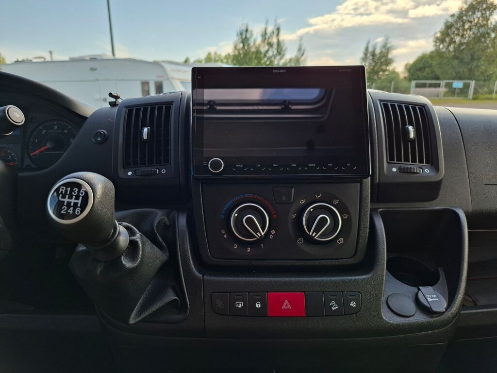 Hobby Optima Ontour T65 HKM 2021 Valkoinen