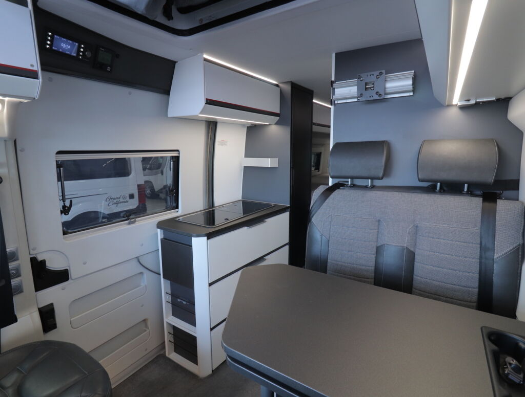 Adria TWIN SPORT 640 SLB 2021 9