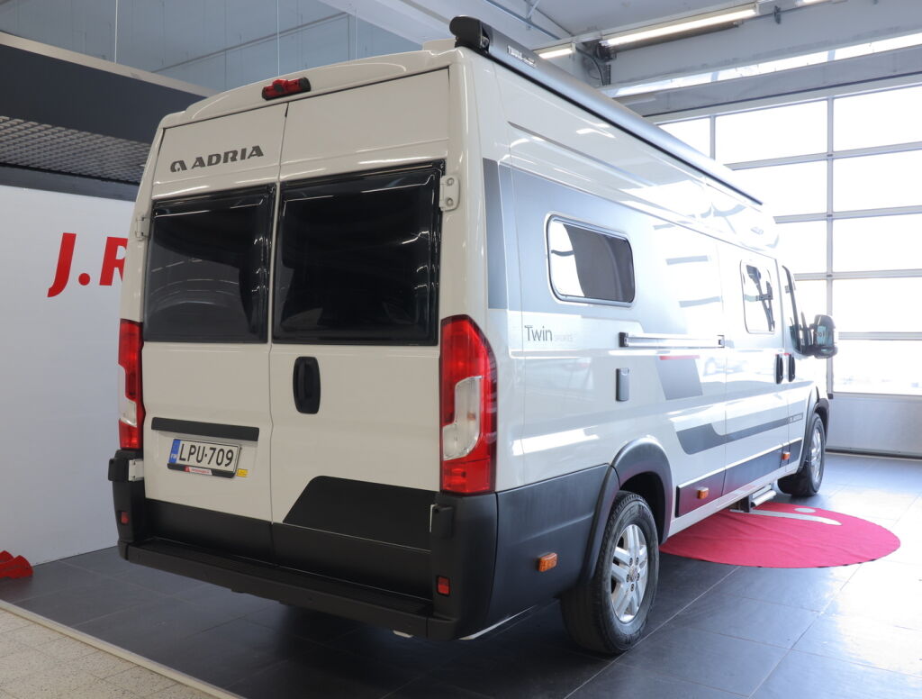 Adria TWIN SPORT 640 SLB 2021 9