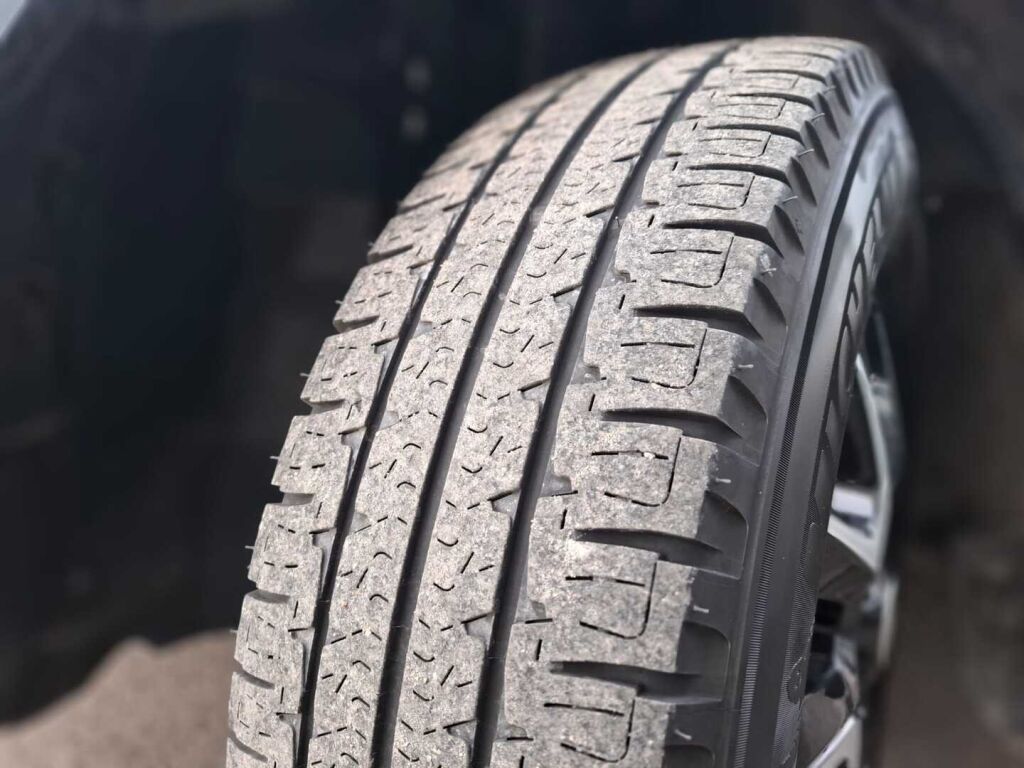 Pössl SUMMIT 600 PLUS 2021 Harmaa