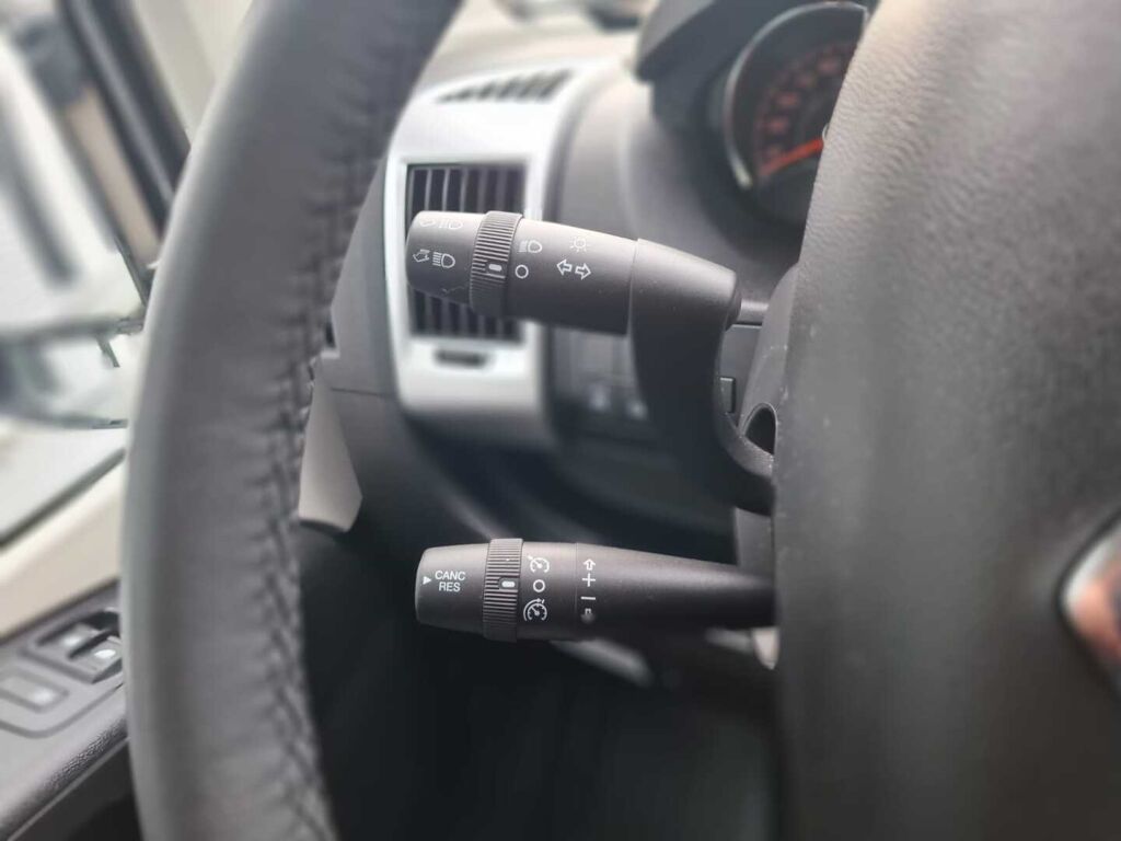 Pössl SUMMIT 600 PLUS 2021 Harmaa