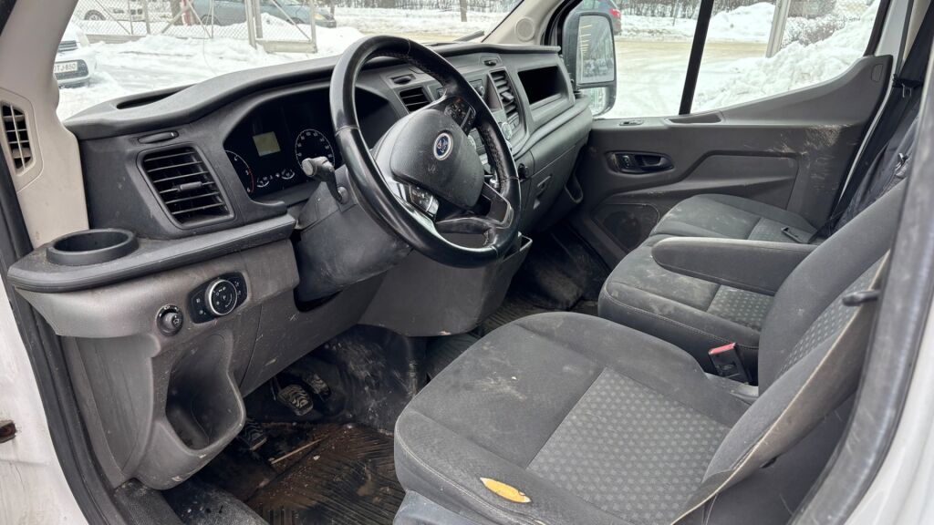 Ford Transit 2019 Valkoinen