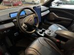 Ford Mustang Mach-E 2022 Punainen
