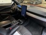 Ford Mustang Mach-E 2022 Punainen
