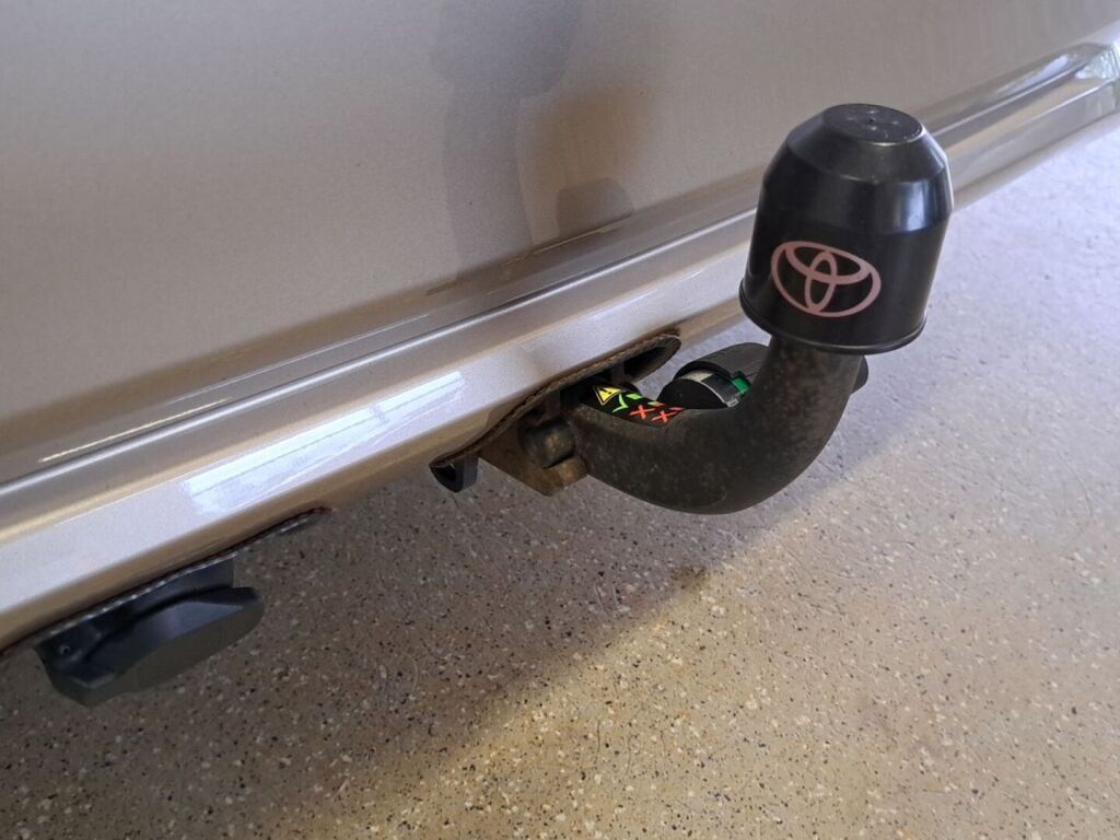 Toyota Corolla 2021 Keltainen