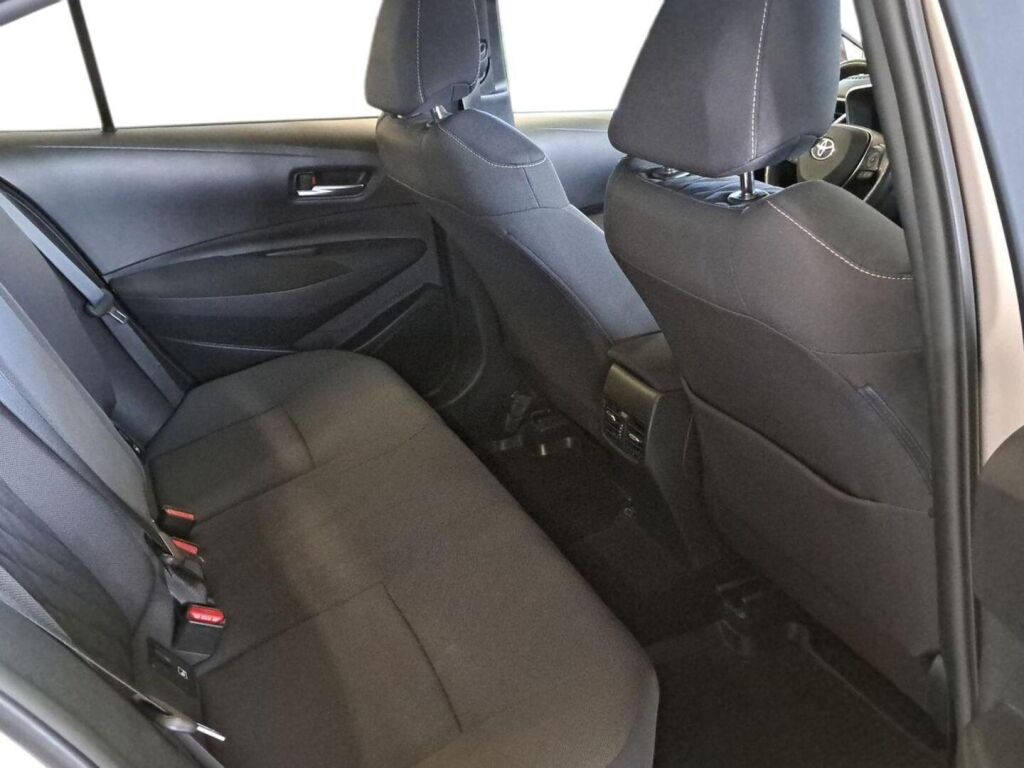 Toyota Corolla 2021 Keltainen