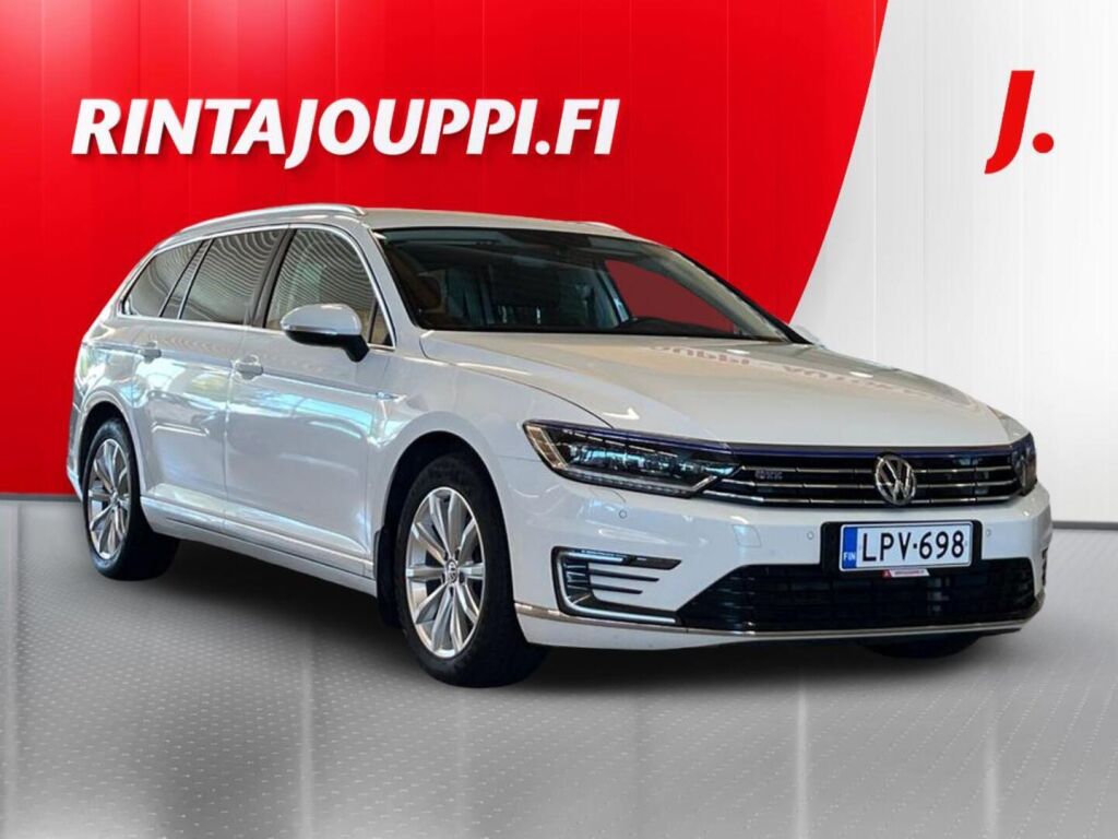 Volkswagen Passat 2018, photo 2/33