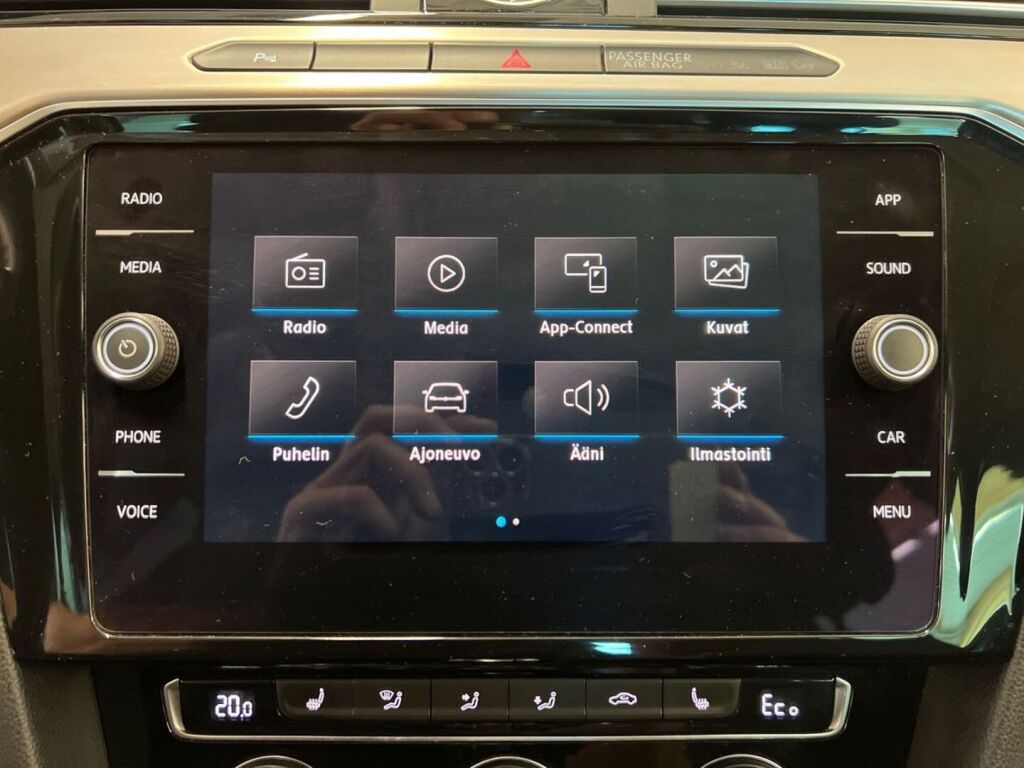 Volkswagen Passat 2018 Valkoinen