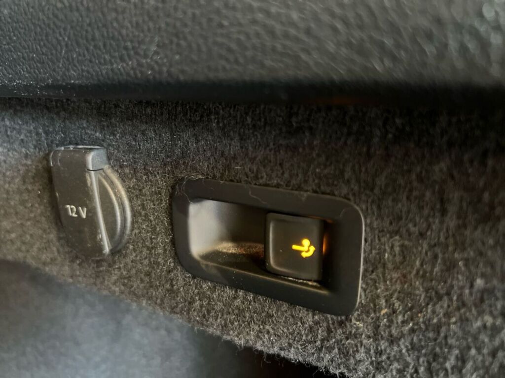 Volkswagen Passat 2018 Valkoinen