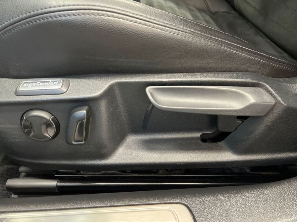 Volkswagen Passat 2018 Valkoinen