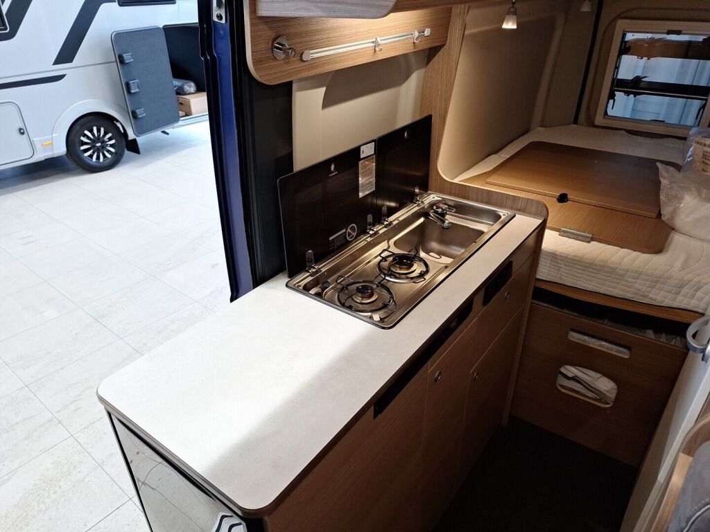 Carado C600 2021 Sininen