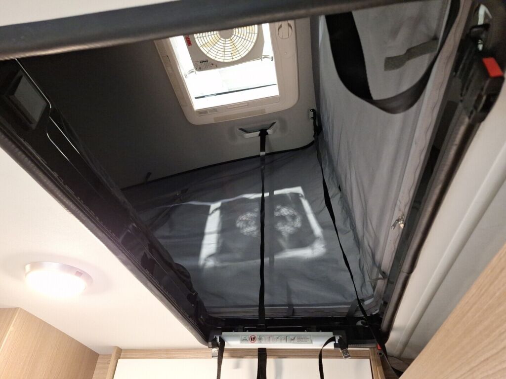 Carado C600 2021 Sininen